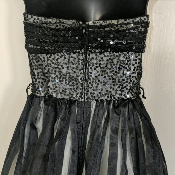 Betsey Johnson Black Formal Gown - Picture 6 of 8